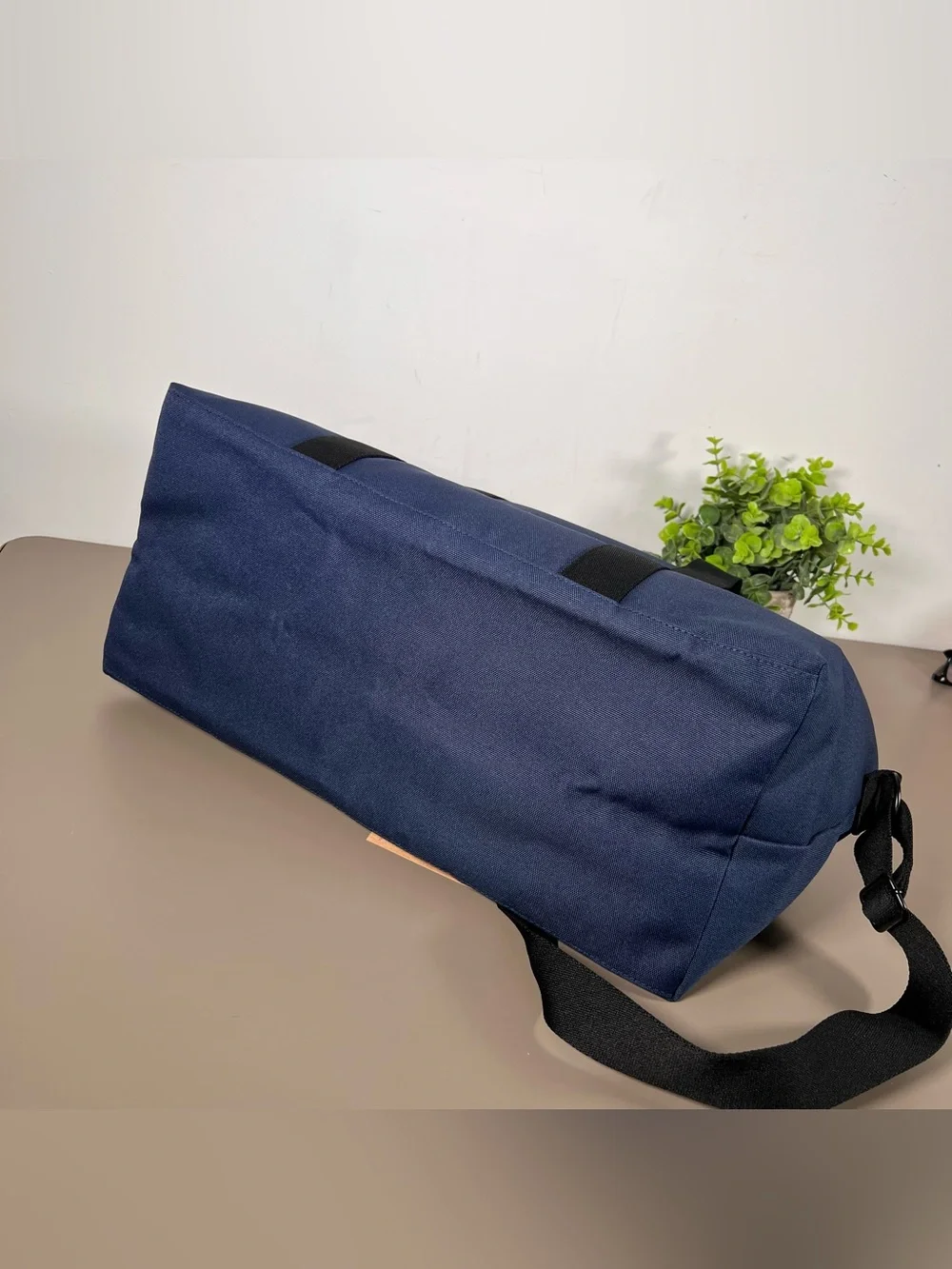 COACH Navy Blue fragrance Travel Gym duffel bag